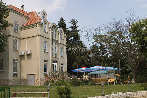 Duchess Hotel 2